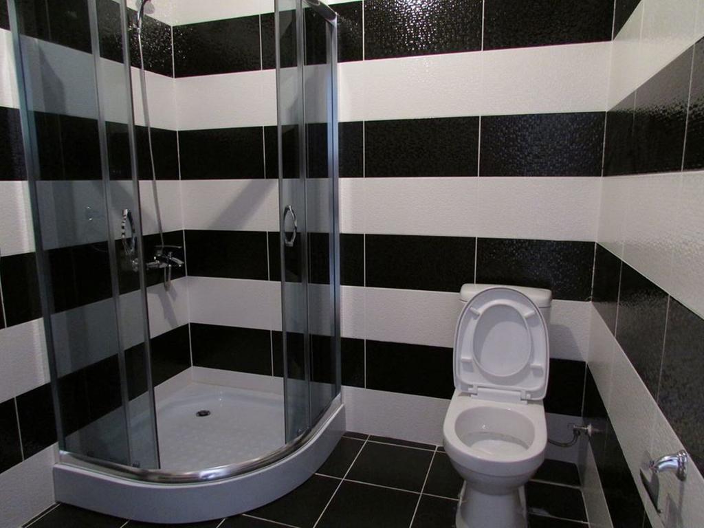 Red Stone Guest House Kazbegi Phòng bức ảnh